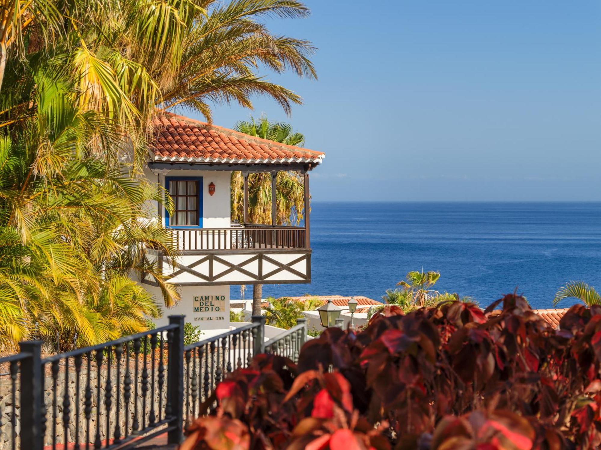 Double Room Horizonte (2 Adults + 1 Child)